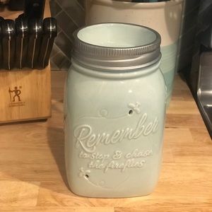 Large Scentsy Warmer